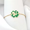 Brățara Trifoi cu Zambete – Initiala personalizata - Pandantiv si lant glisant din Argint 925 placat cu Aur Galben 18K - Email verde & Cristal Swarovski