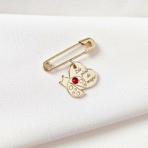Brosa Ac de siguranta - Magie de Mamaruta –  Argint 925 placat cu Aur Galben 18K - Cristal Swarovski