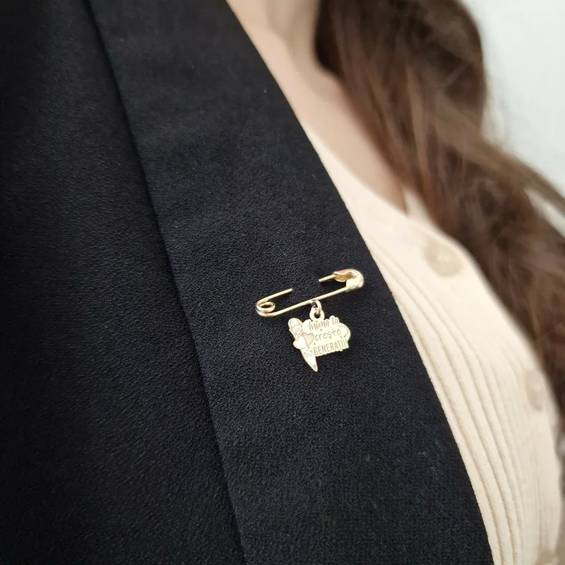 Brosa Ac de siguranta - Pandantiv Educatoare/Invatatoare - Aur Galben 9K picture - 4