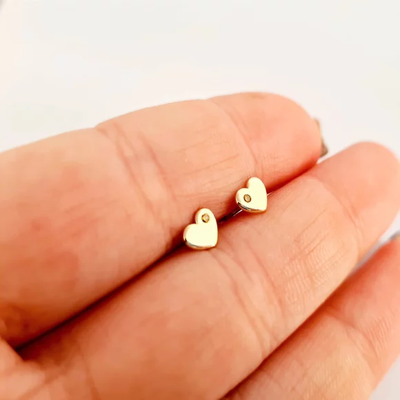 Cercei bebe/fetite cu Diamant naturat galben - Model inima - Aur Galben 14K - Inchizatoare sigura si confortabila cu filet