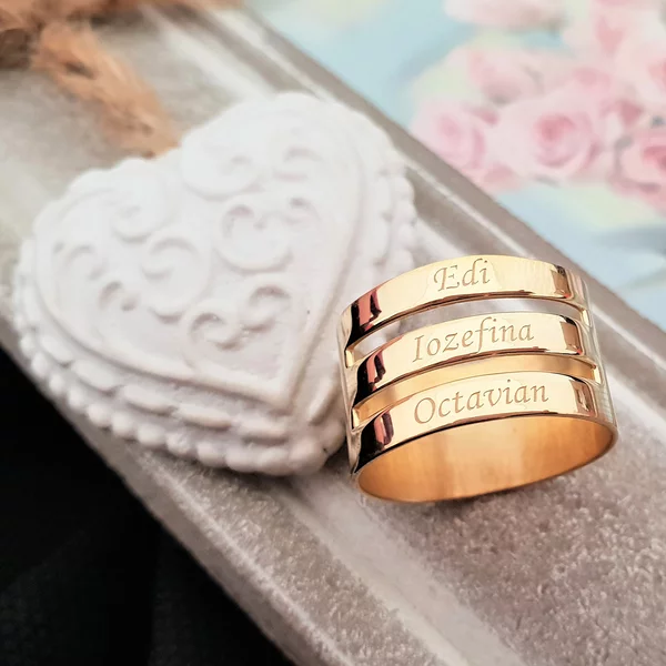 Inel personalizat - 3 nume - Argint 925 placat cu Aur galben 18 k
