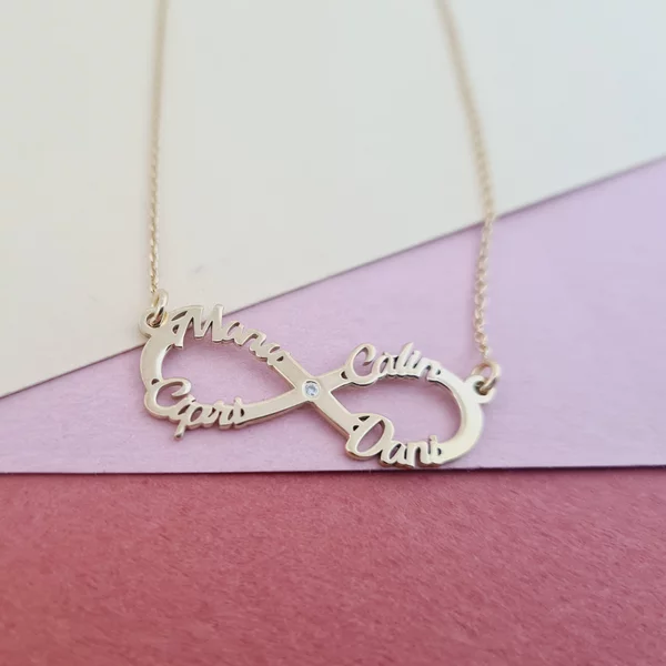 Lantisor cu Diamant Natural - Infinit cu 4 nume decupate - Argint 925 placat cu Aur Galben 18K