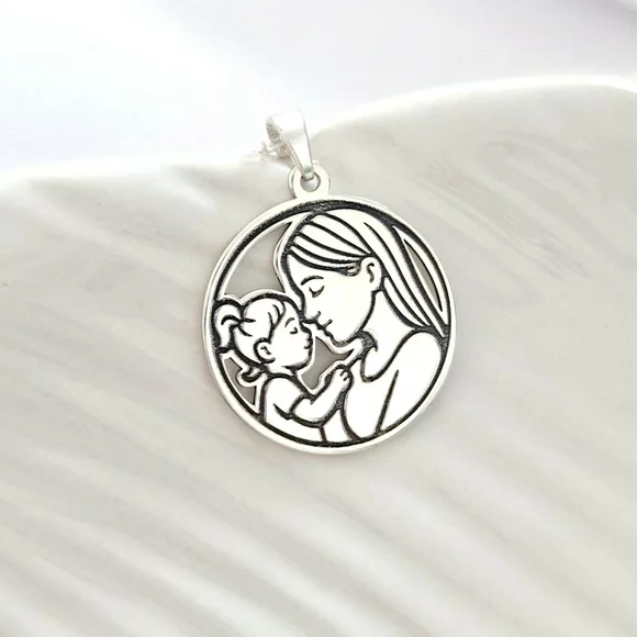 Lantisor cu medalion rotund - Dragoste pura - mama si fetita - Argint 925 - Lant forzatina