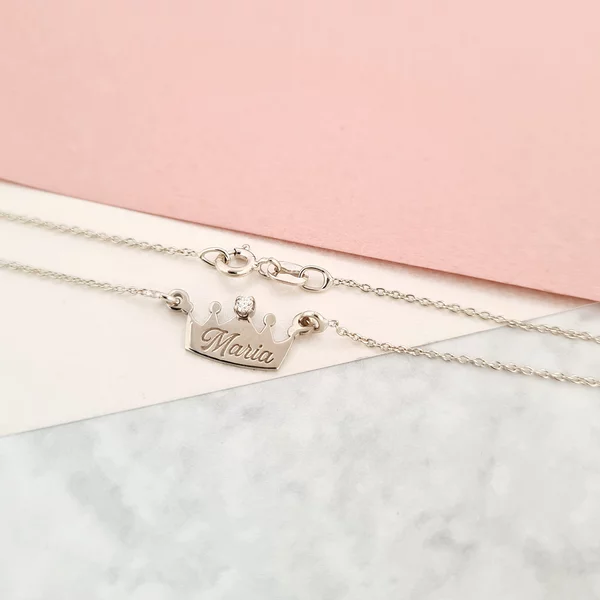 Lantisor cu pandantiv fermecat - Coronita 13 mm si Diamant natural in casetuta - Argint 925 Rodiat