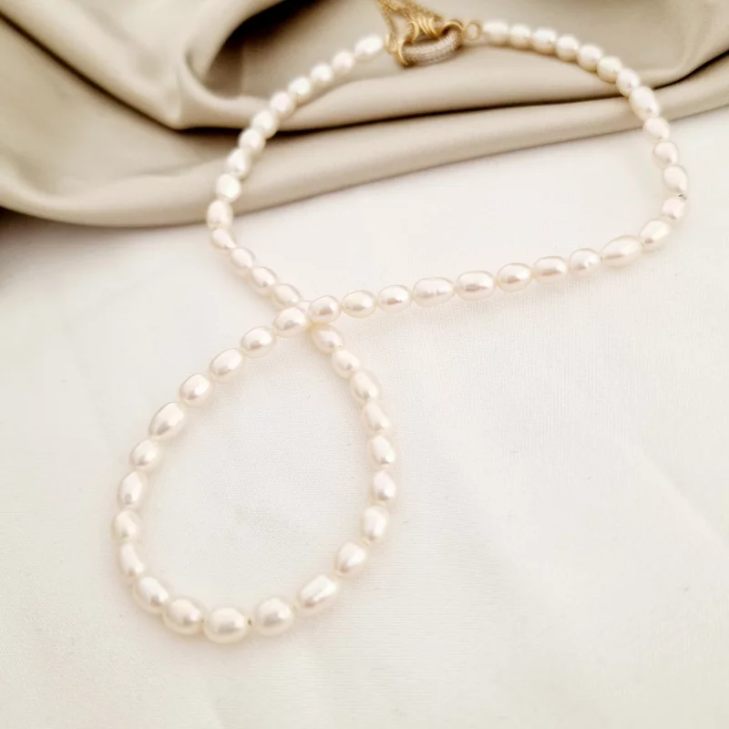 Lantisor cu Perle - Cascada luminata - Model sirag perle rice alb, charm rotund cu Zirconii si 4 lantisoare curgatoare cu pandantive - Argint 925 placat cu Aur Galben 18K picture - 6