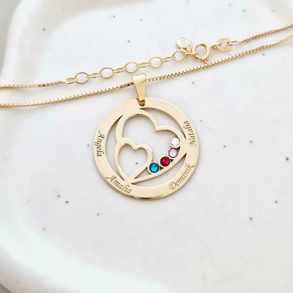 Lantisor Familie unita - Inimi in disc - 4 nume si cristale Swarovski - Argint 925 placat cu Aur Galben 18K