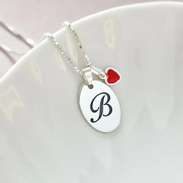 Lantisor Love Initial - Pandantiv oval cu initiala si charm Inima - Argint 925