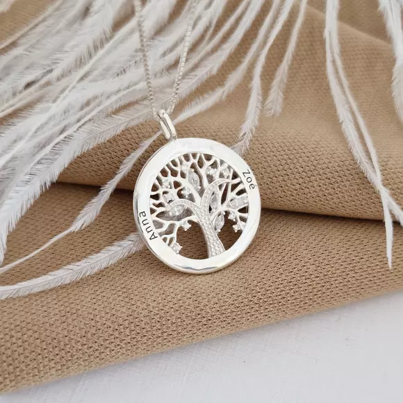 Lantisor personalizat cu nume - Copacul Vietii decorat cu Zirconii albe - Argint 925