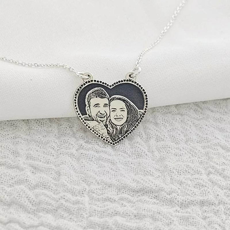 Lantisor personalizata cu poza - Inima cu poveste - Model fotogravura relief - Argint 925 picture - 3