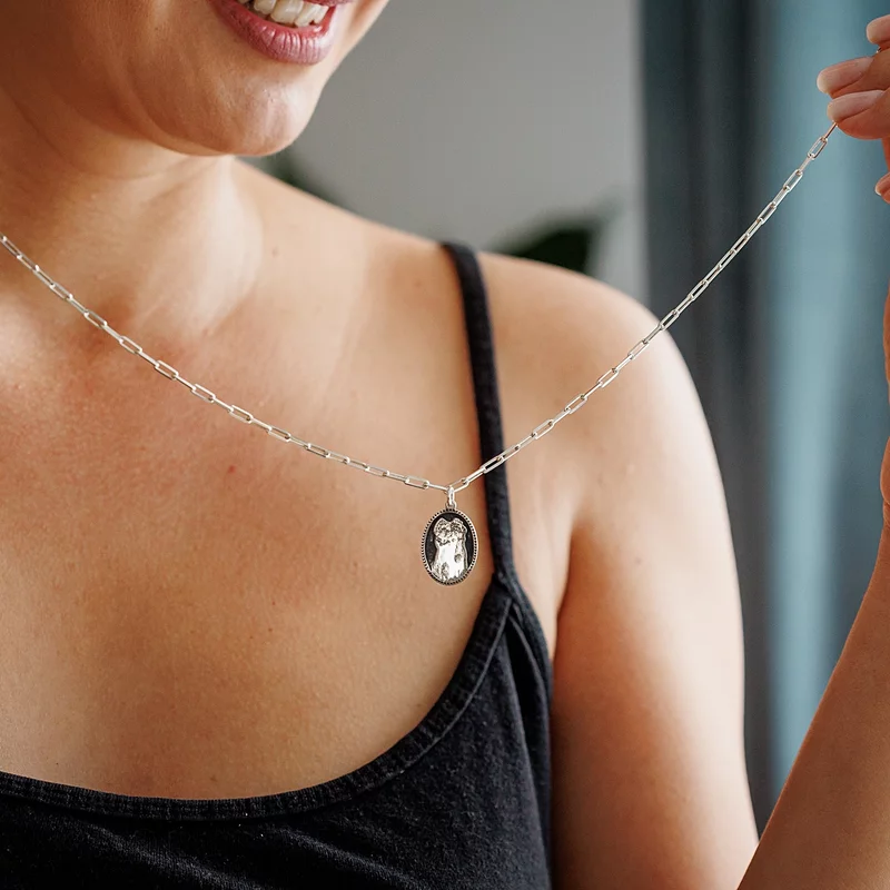 Lantisor personalizata cu poza - Ovalul Amintirilor - Model fotogravura relief - Argint 925 picture - 5