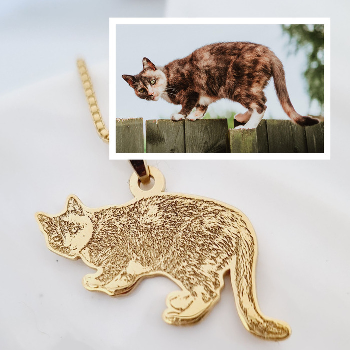 Lantisor pisica iubita - personalizare cu poza - argint 925 placat cu aur galben 18k
