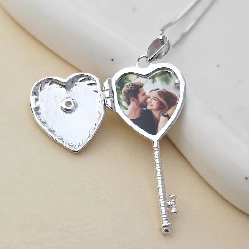 Medalion Cheia iubirii - Locket cu poze in interior - Argint 925 si cristal Zirconia picture - 3