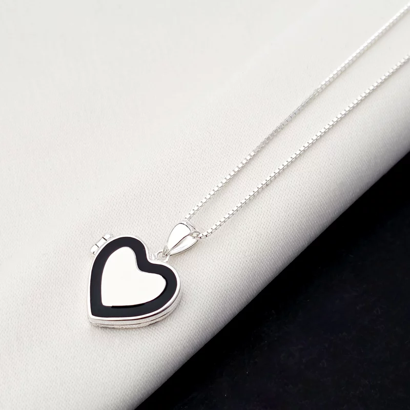 Medalion Eternitate in inima - Locket cu poze in interior - Argint 925 si email negru picture - 3