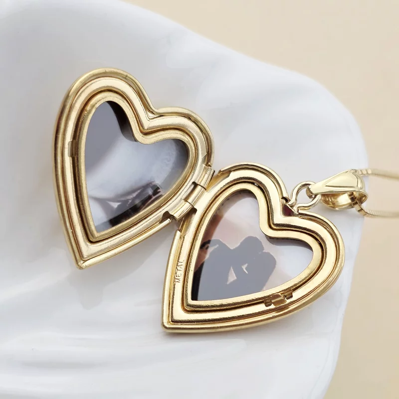 Medalion inima cu poze in interior - Love Frame - Argint 925 placat cu Aur Galben 18K - Cristal White Zirconia picture - 3