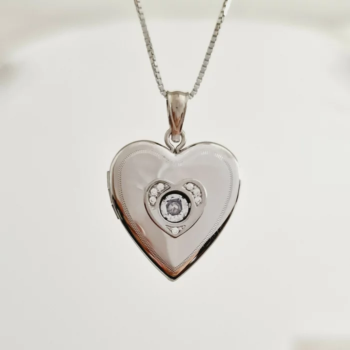 Medalion inima cu poze in interior - White Shimmer - Argint 925 Rodiat - Cristale Zirconia