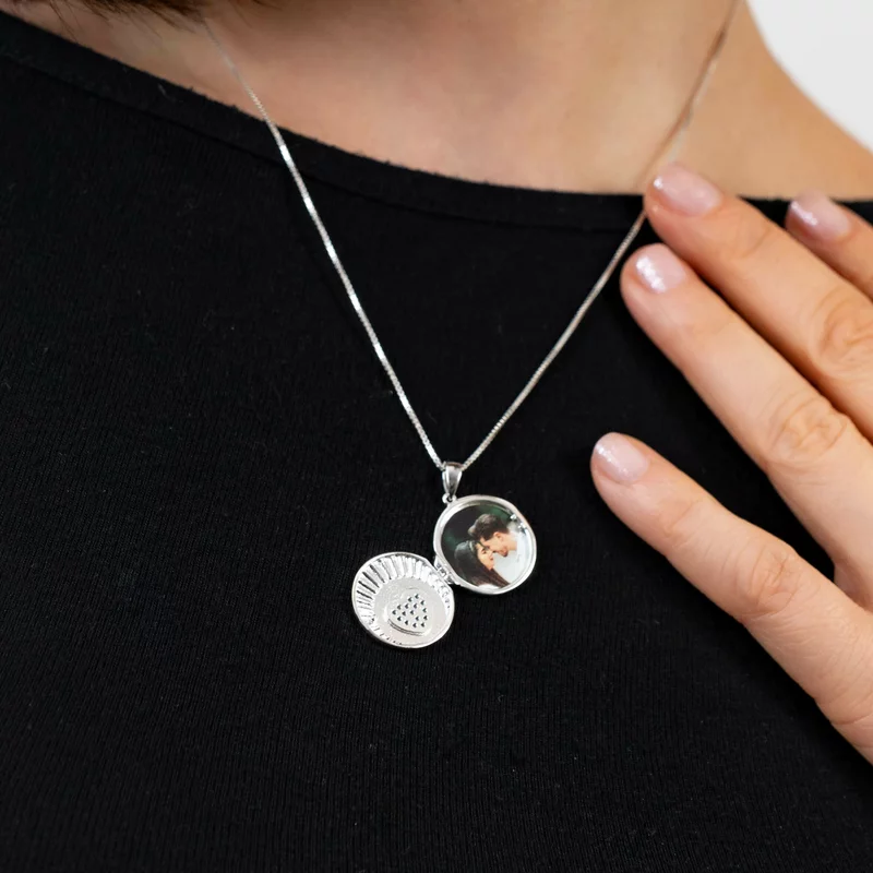 Medalion Scanteia Albastra - Locket cu poze in interior - Argint 925 si Zirconii picture - 4