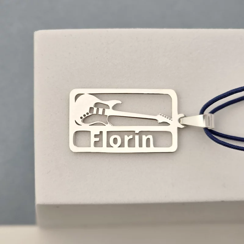 Pandantiv placuta - cu nume decupat si simbol chitara - Argint 925 - Snur colorat picture - 3