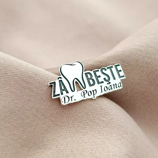 Pin Zambeste - persoalizat cu nume –  Argint 925