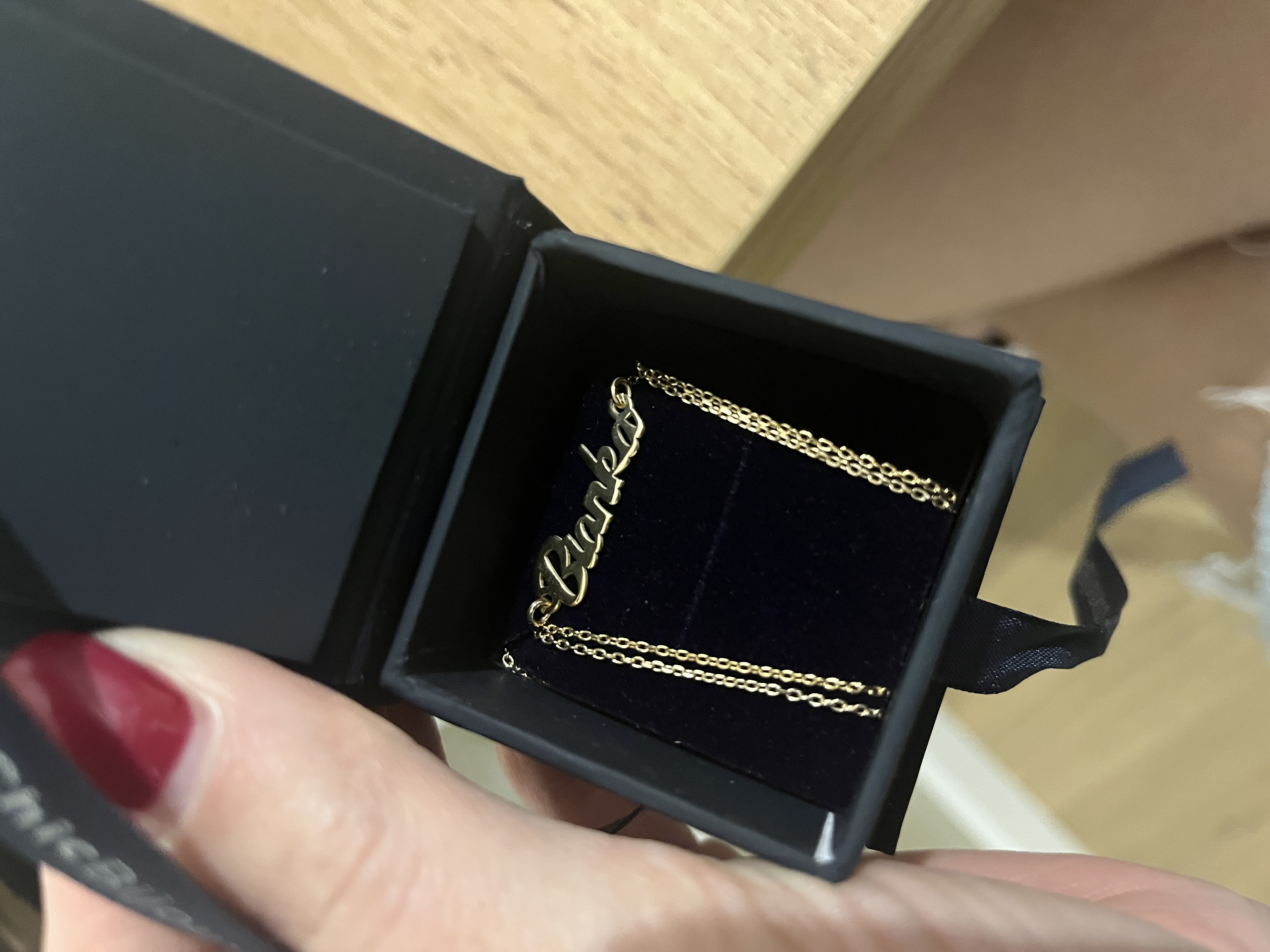 Recenzie Lantisor personalizat cu nume - Font elegant - Argint 925  placat cu Aur Galben 18 K - Diana D.