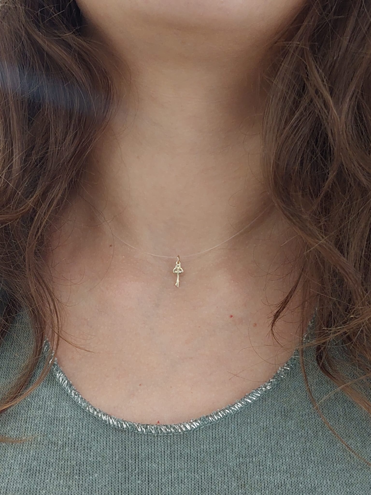 Recenzie Choker Aur Galben 14K - Pandantiv Cheie - Lant silicon cu inchizatoare carabina - Amalia S.