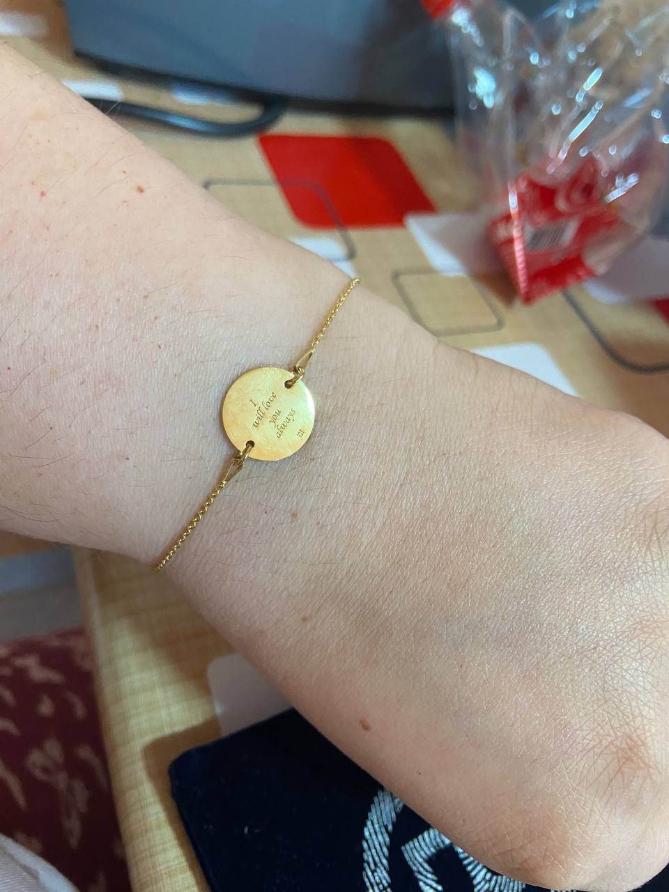 Recenzie Bratara personalizata cu poza - Amintiri clădite - Banut 15 mm cu lantisor - Argint 925 placat cu Aur Galben 18K - Florin Cristian H.