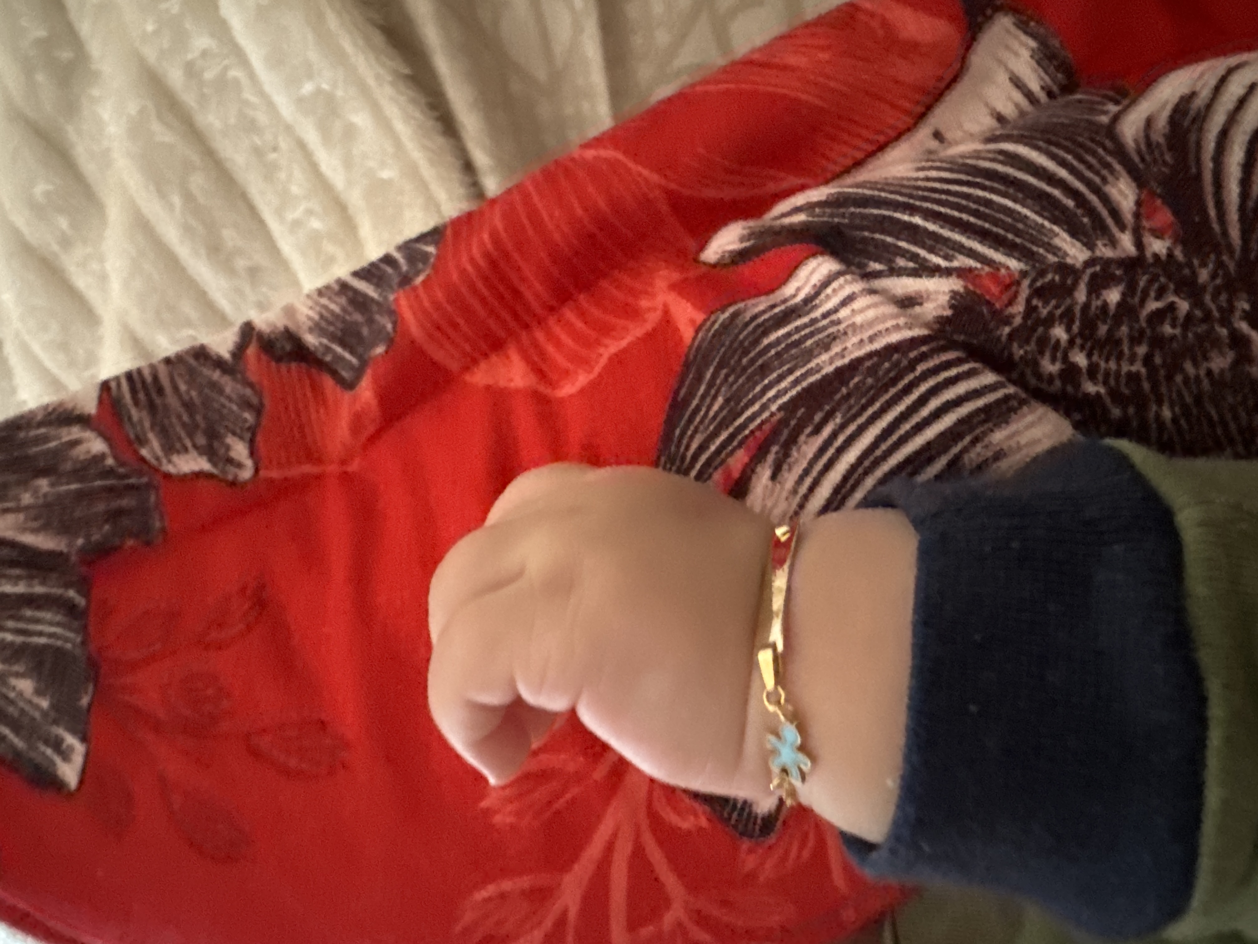 Recenzie Bratara bebe - Personalizata cu nume - Placuta cu baiat si lant gros - Aur Galben 9K si Blue Mother of Pearl - Roxana B.