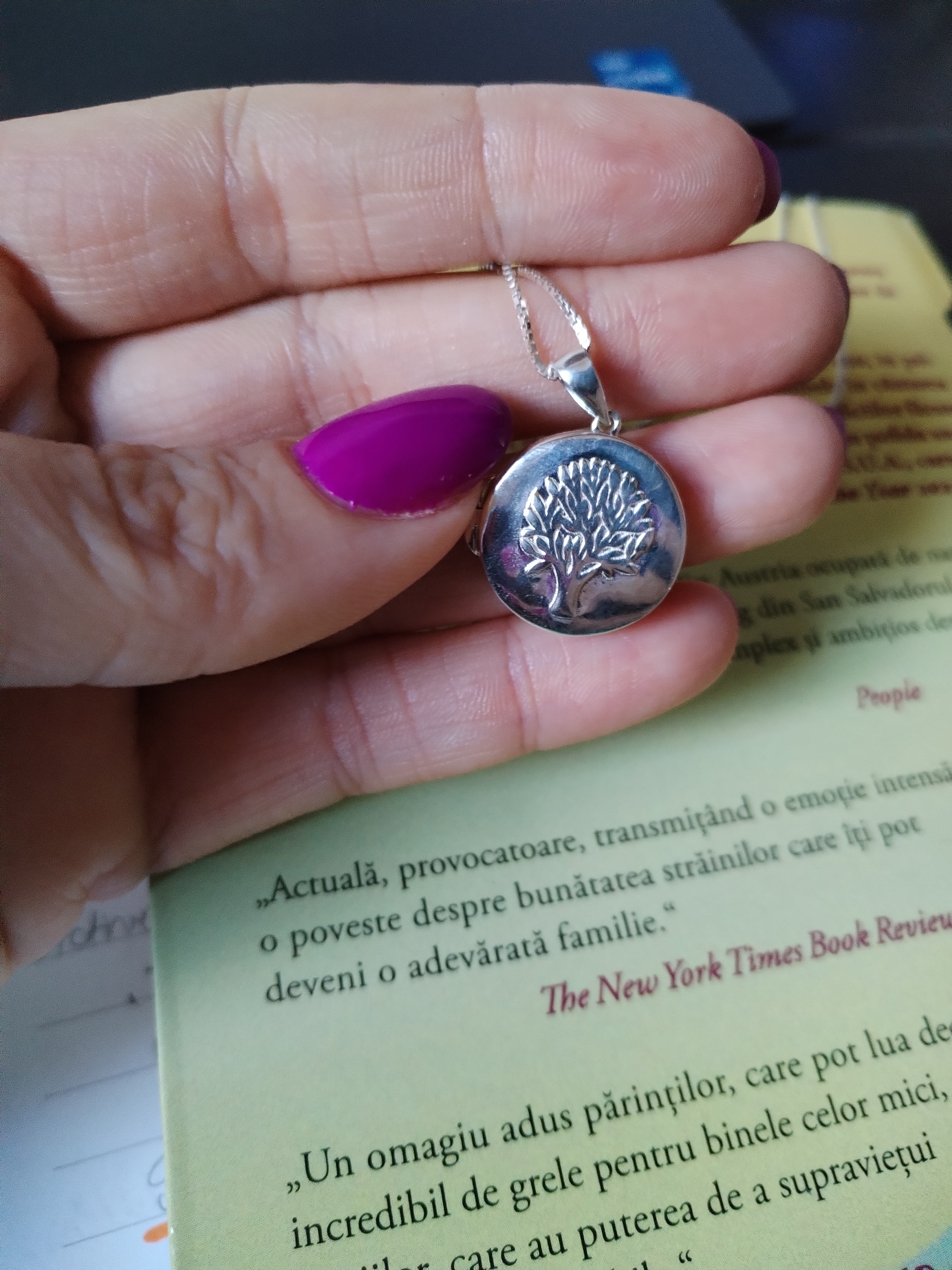 Recenzie Medalion Copacul Vietii - Locket cu poze in interior - Argint 925 - Catalina B.