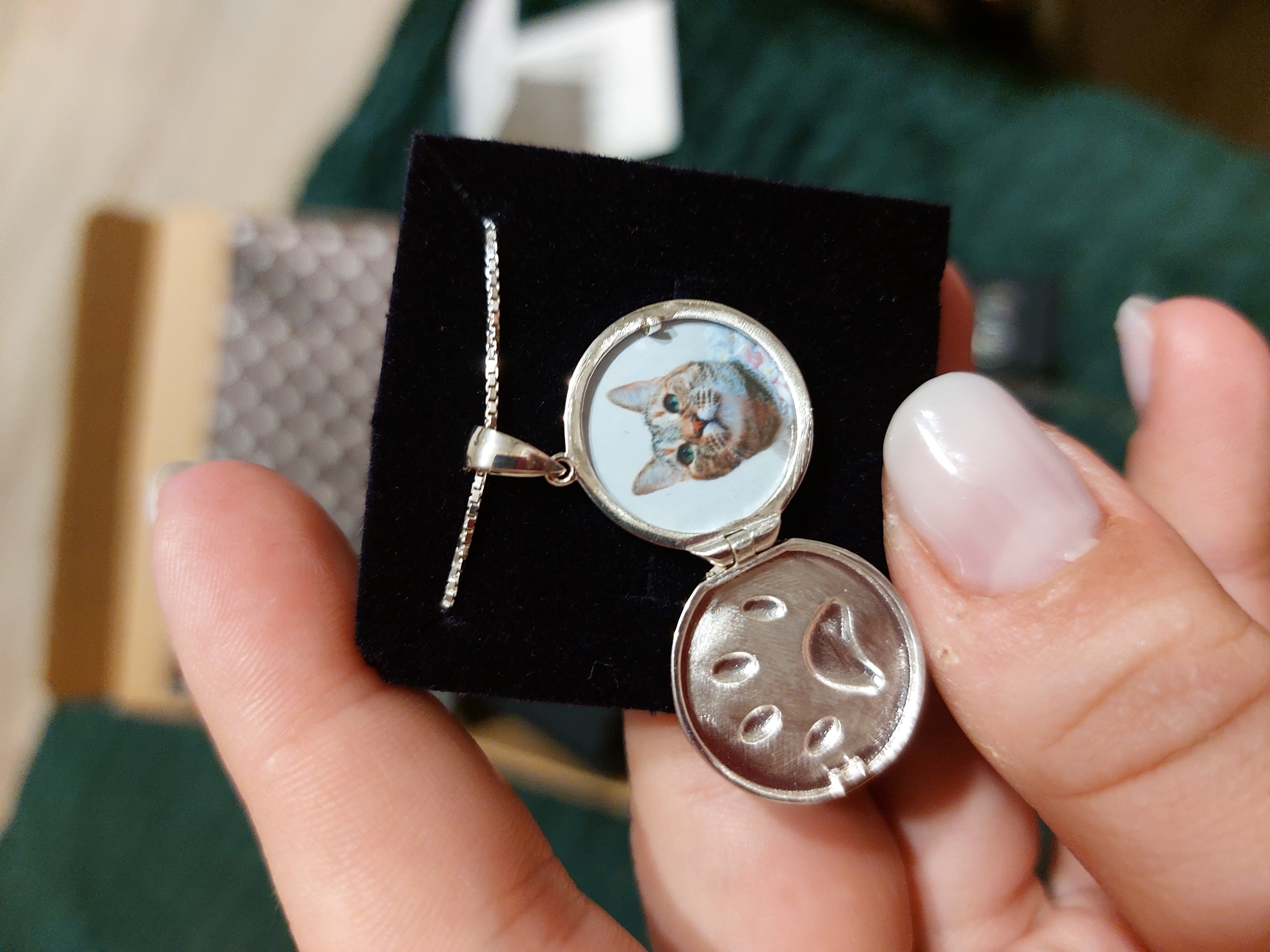 Recenzie Medalion Labuta iubita - Locket cu poze in interior - Argint 925 - Diana Mihaela T.