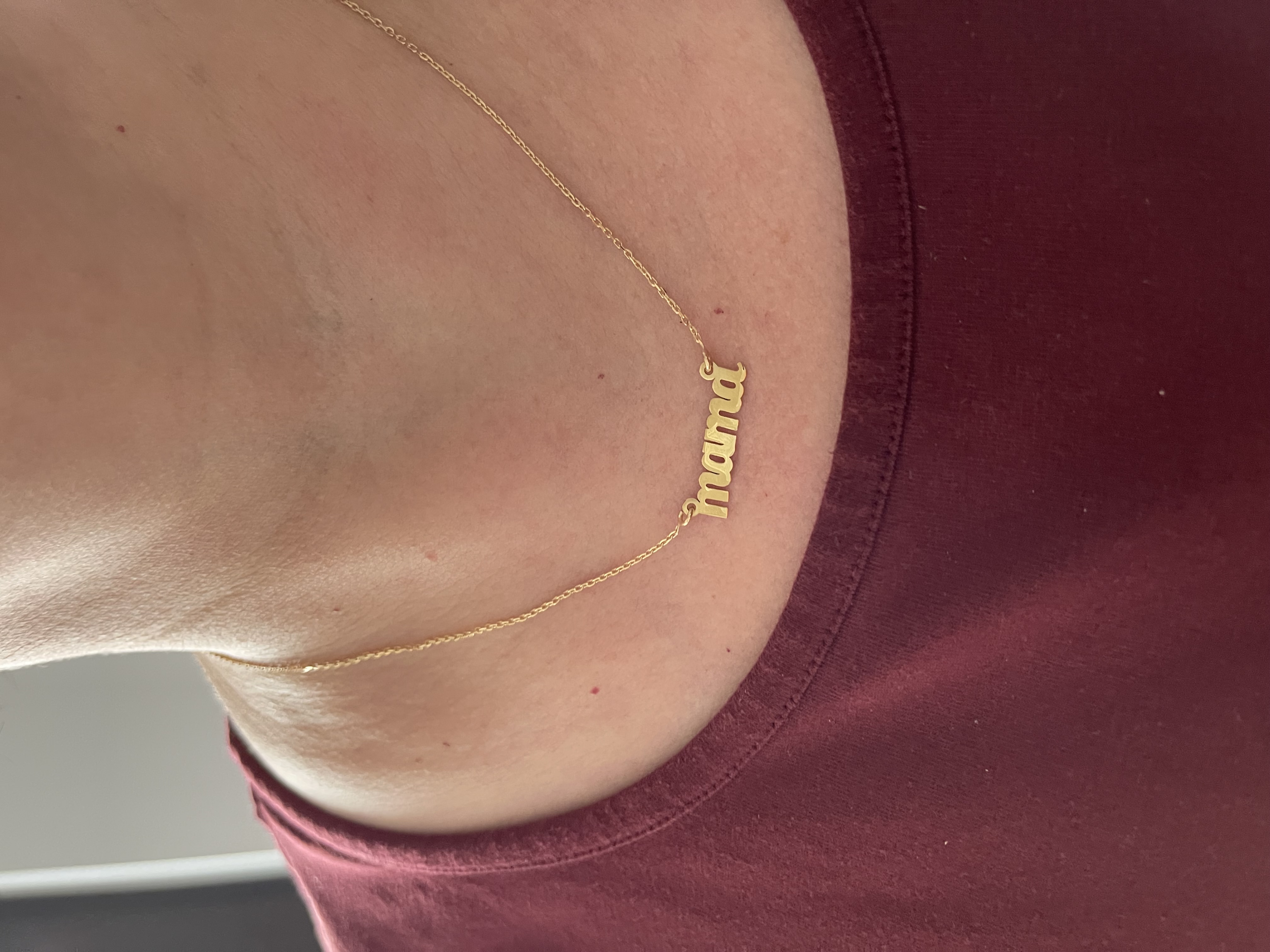 Recenzie Lantisor cel mai dulce cuvant: mama - Argint 925 placat cu Aur Galben 18K - Antonela A.