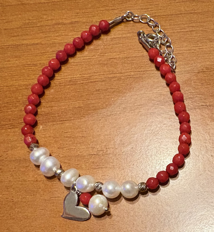 Recenzie Bratara Vitalitate - Iubire margaritara - Perle, bilute 2.5 mm si charm inima din Argint 925 - Pietre semipretioase Coral - Inchizatoare carabina cu prelungire - Mariana Ciorap