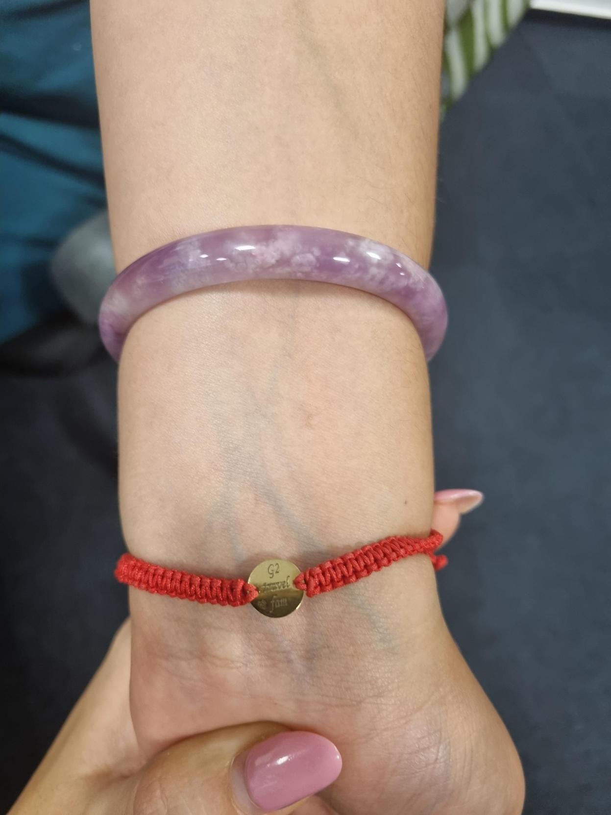 Recenzie Bratara personalizata - Zambeste, iubeste, traieste - Banut de 10 mm - Argint 925 placat cu Aur Galben 18K- Snur reglabil - Adelina I.