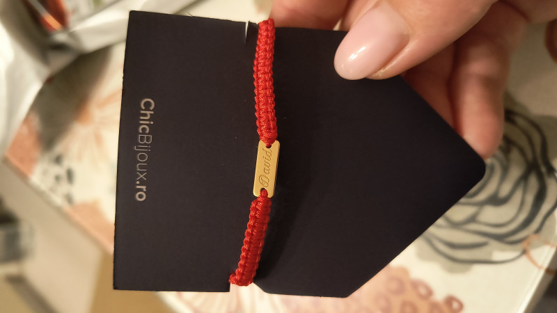 Recenzie Bratara Placuta cu nume - Bebe - Argint 925 placat cu Aur Galben 18K, snur rosu impletit - ANA MARIA Filip