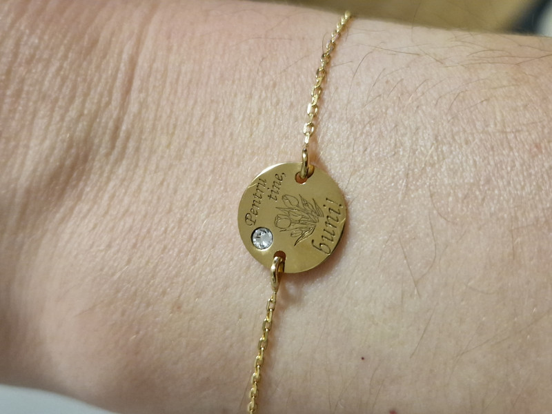 Recenzie Bratara Pentru tine buni - Argint 925 placat cu Aur Galben 18K si Cristal Swarovski -  cu lantisor - Alexandrina Nemțanu