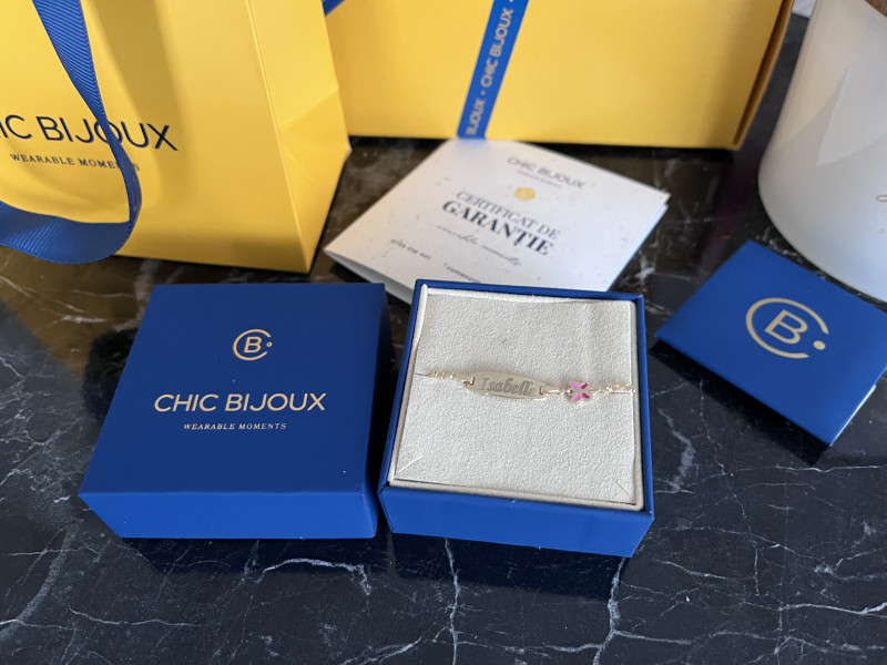 Recenzie Bratara bebe - Placuta cu nume - Fluturas colorat si lantisor - Argint 925 placat cu Aur Galben 18K - Ewelyne Danescu