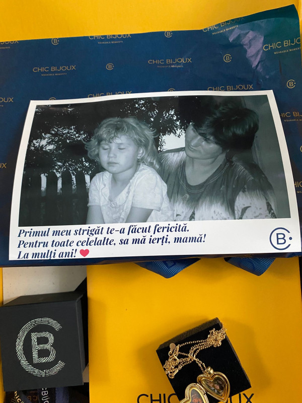 Recenzie Felicitare Chic Bijoux cu personalitate - Poza si Mesaj personalizat - Georgiana Hudisteanu