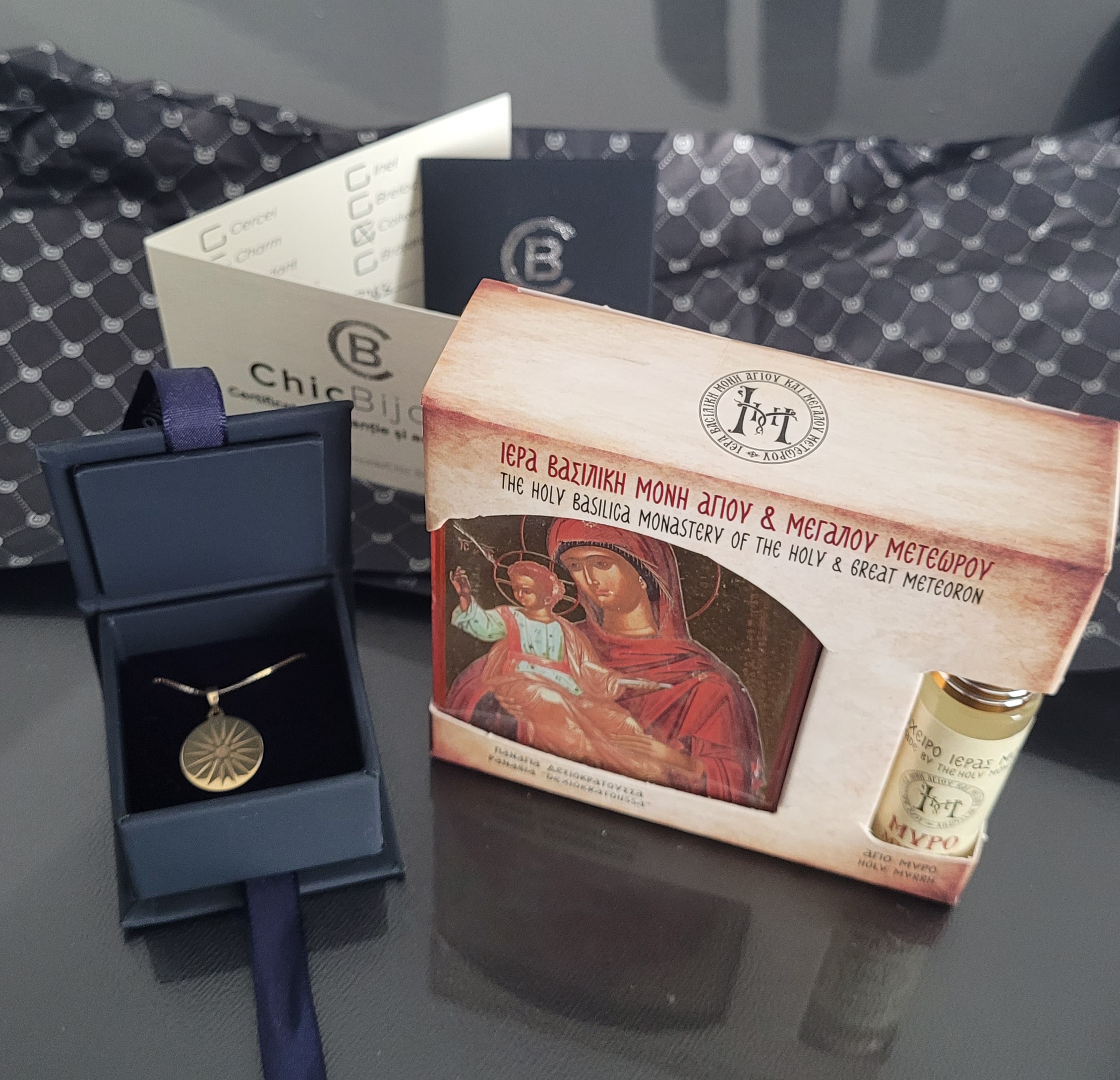 Recenzie Lantisor personalizat - Soarele Vergina - Argint 925 placat cu Aur Galben - Liana S.