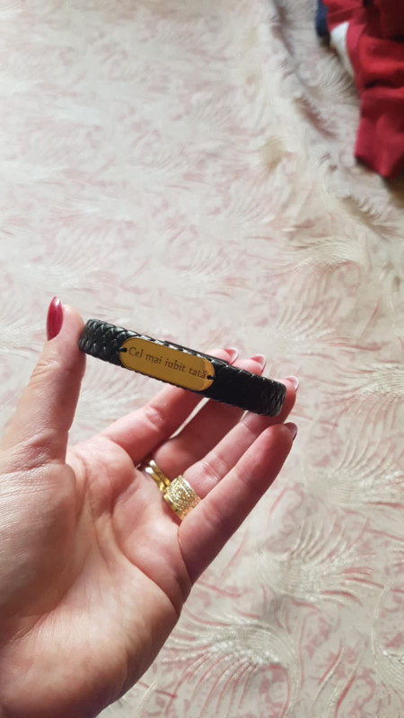 Recenzie Bratara barbateasca cu piele lata neagra impletita - Placuta cu gravura personalizata - Argint 925 - Inchizatoare neagra inox - Ema Blanita