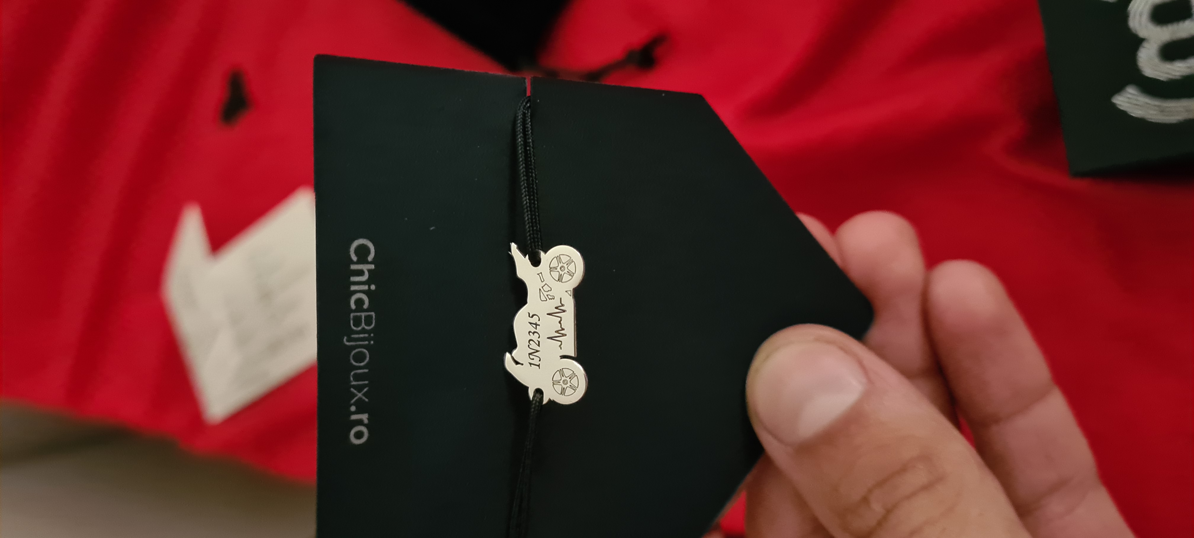 Recenzie Lantisor personalizat - Pandantiv banut gravat cu o motocicleta - Argint 925 - Cristian U.