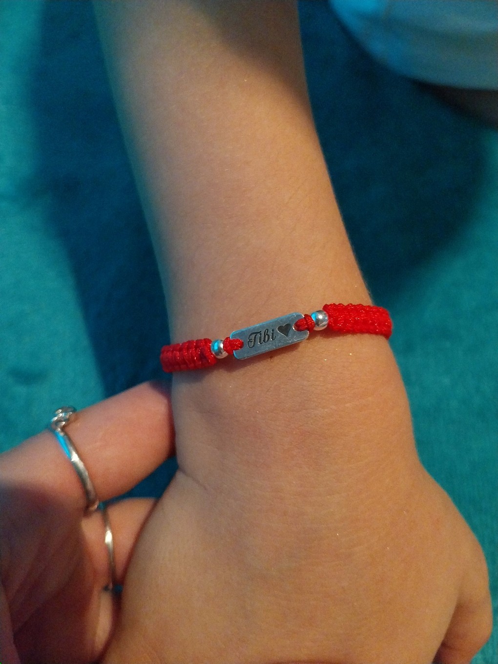 Recenzie Bratara personalizata - Placuta cu 2 bilute 3 mm - Argint 925 - Snur impletit reglabil - Elena A.