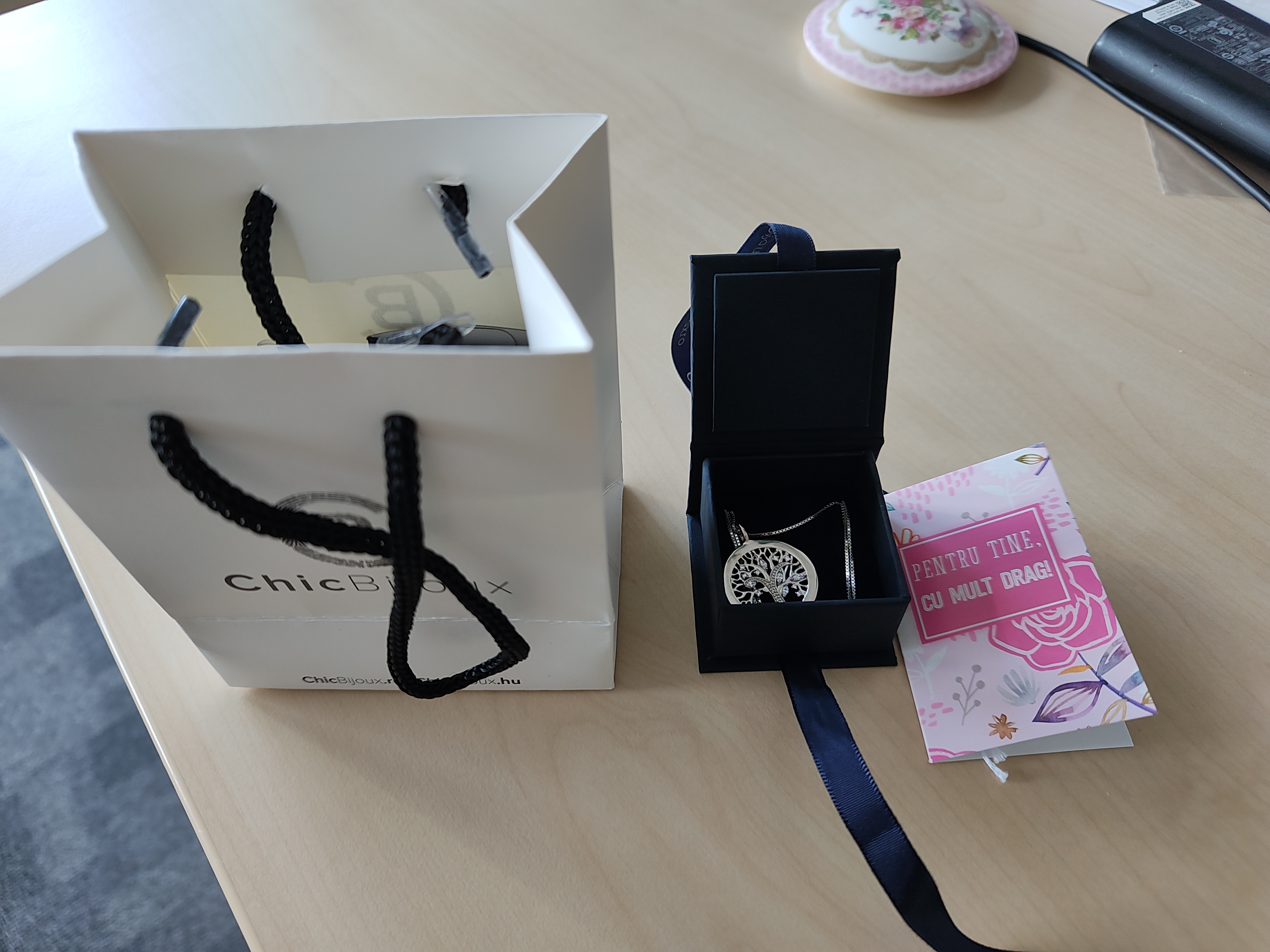 Recenzie Lantisor personalizat cu nume - Copacul Vietii decorat cu Zirconii albe - Argint 925 - Maria Luciana D.
