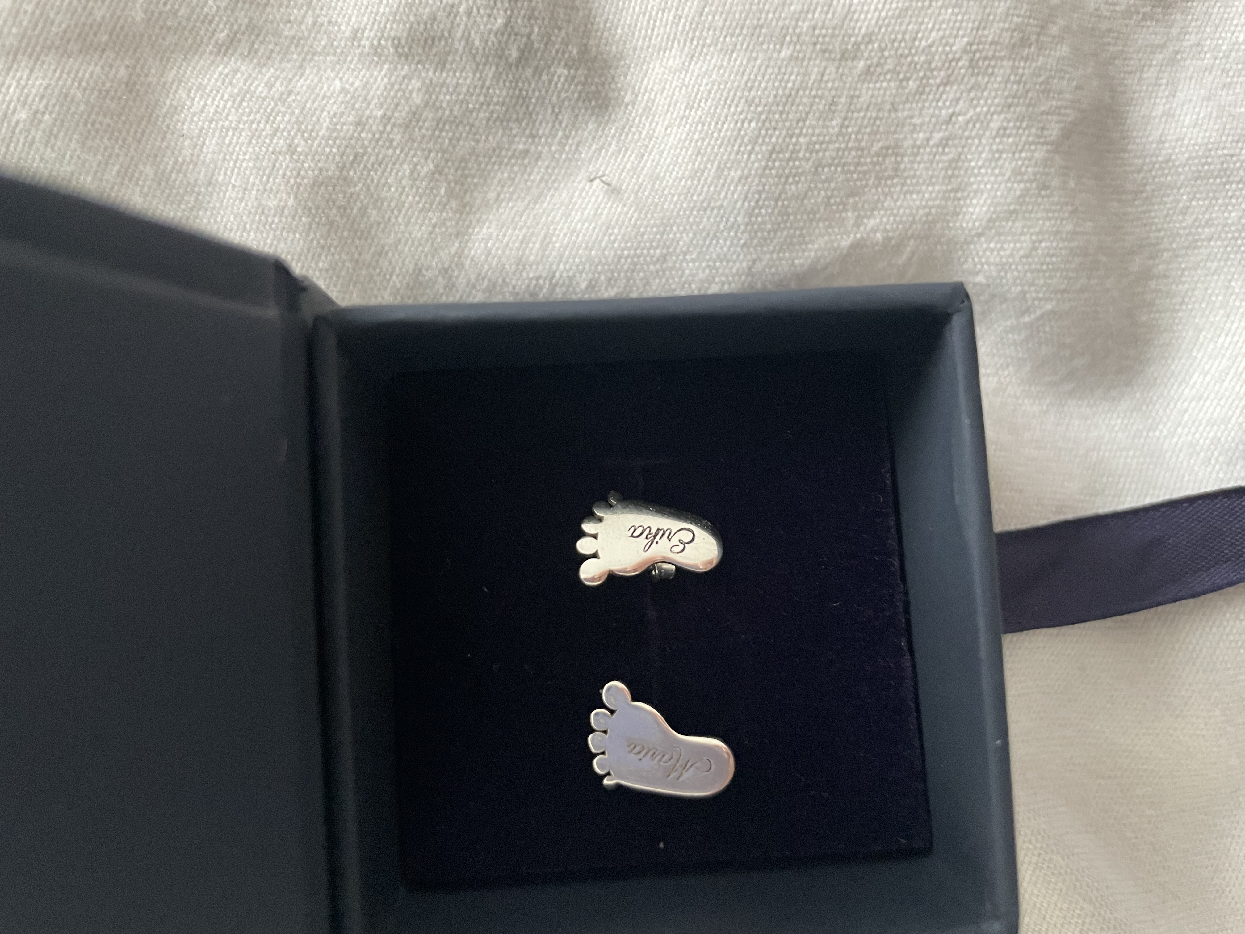 Recenzie Cercei personalizati - Talpi bebe - Argint 925 placat cu Aur Galben 18K  - Inchidere surub - Draghici E.