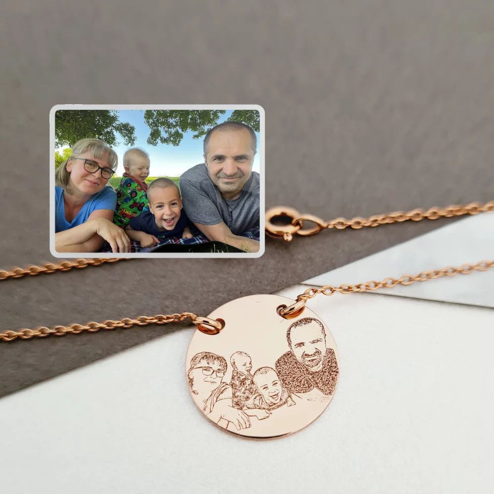 Lantisor personalizat cu poza - Clipa pretioasa - Pandant 17 mm cu 2 prinderi - Argint 925 placat cu Aur Roz 18K