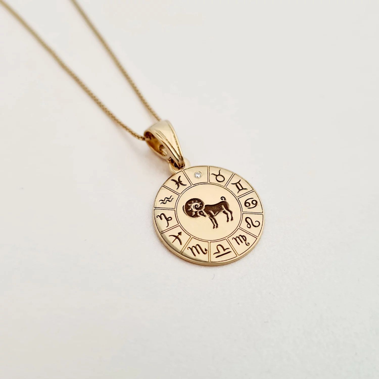 Lantisor personalizat - Roata zodiacala - Pandantiv de 20 mm cu Diamant natural - Argint 925 placat cu Aur Galben 18K