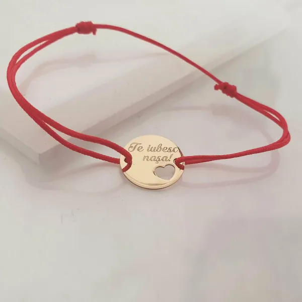 Bratara personalizata - Te iubesc - banut cu inima decupata - Aur Galben 14K - 12 mm diametru - snur reglabil