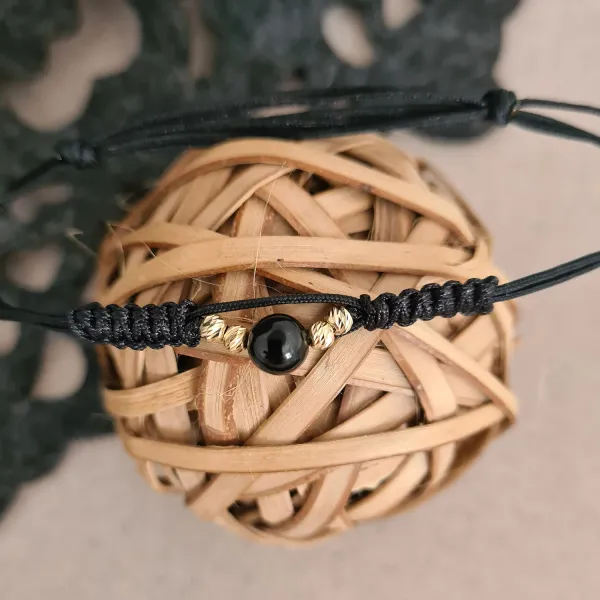 Bratara impletita - Onix si 4 bilute de 3 mm din Aur 14K - Snur negru rezistent si reglabil