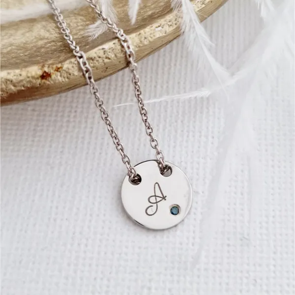 Lantisor personalizat - Pandantiv banut 10 mm cu initiala  si Diamant natural - Argint 925 Rodiat