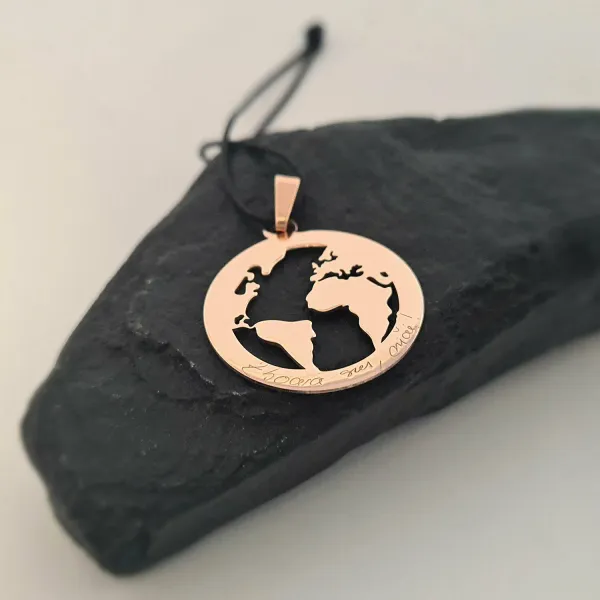 Pandantiv Globul Pamantesc 2D - Personalizat cu mesaj - Aur Roz 14K