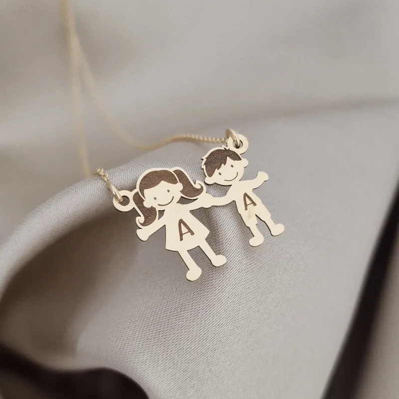 Lantisor familie - 2 membri - Aur Galben 14 K - 16 mm inaltime picture - 2