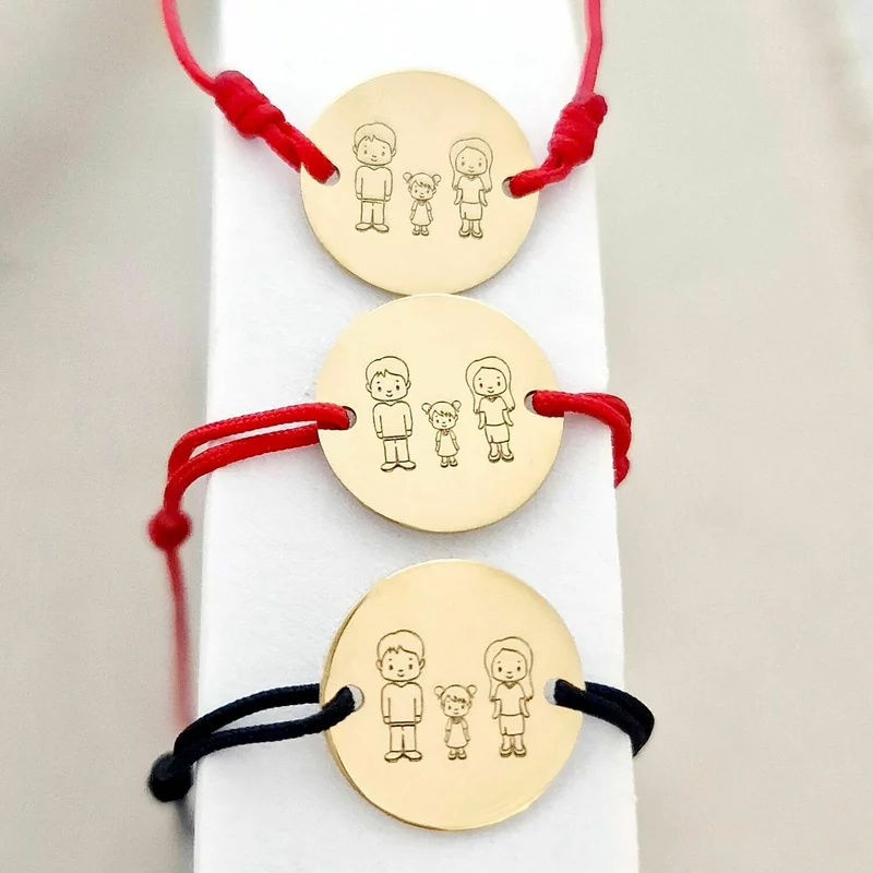 Set 3 bratari personalizate - Familie 3 membri - Banuti 15 mm - Argint 925 placat cu Aur Galben 18K  - snur reglabil picture - 3