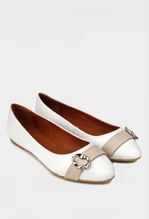 Balerini dama albi din piele naturala cu detaliu bej si ornament